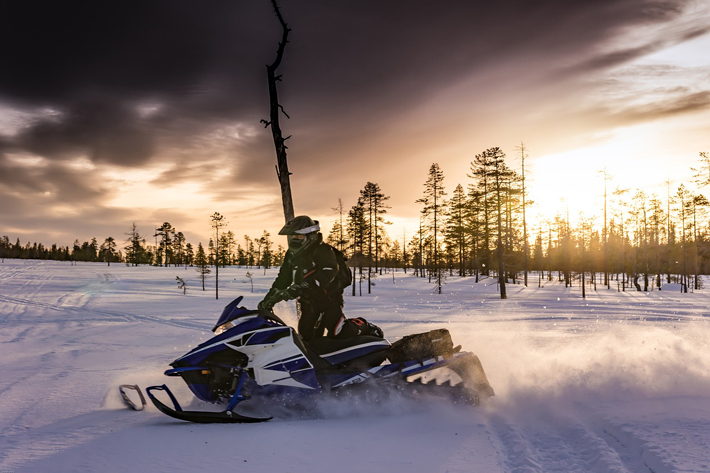 snowmobile,-Things-to-Do-in-Lapland,-where-is-lapland