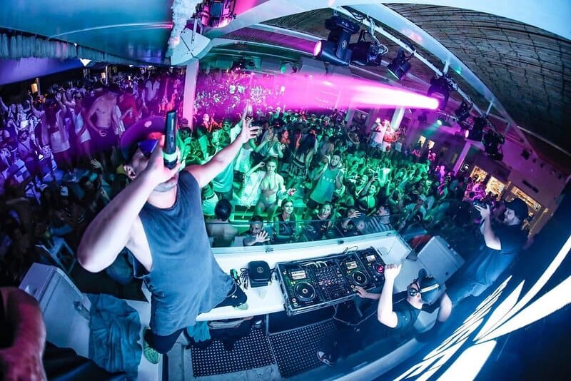 10 Best Beach Clubs You Have To Visit In Mykonos, Greece 7 tropicana beach club, best beach club in mykonos greece